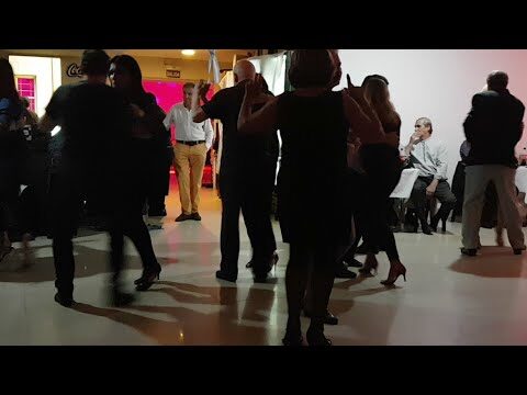 Explorando el Tango y las Milongas en la Ciudad