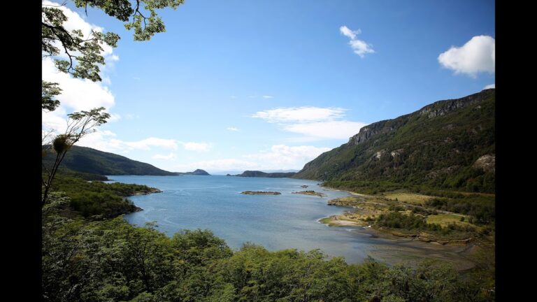 Explorando el Parque Nacional Tierra del Fuego: Excursiones Imperdibles