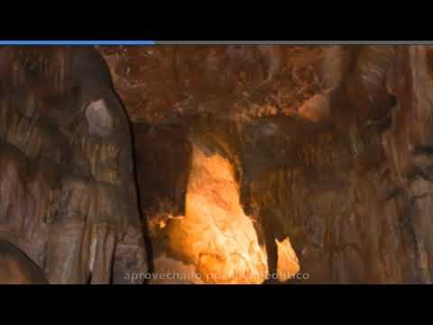 Explorando la Cueva de los Leones
