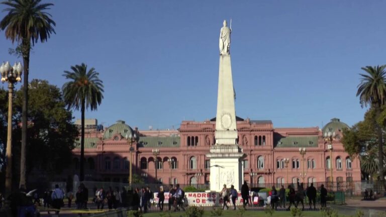 Descubriendo la Belleza de las Fotograf&iacute;as de la Pir&aacute;mide de Mayo